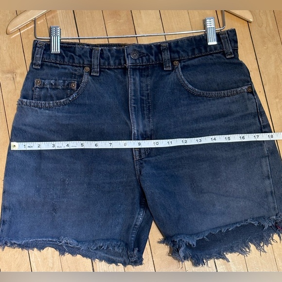 Distressed Levi’s 531 Jean Shorts Size 27 (?) - Picture 10 of 13